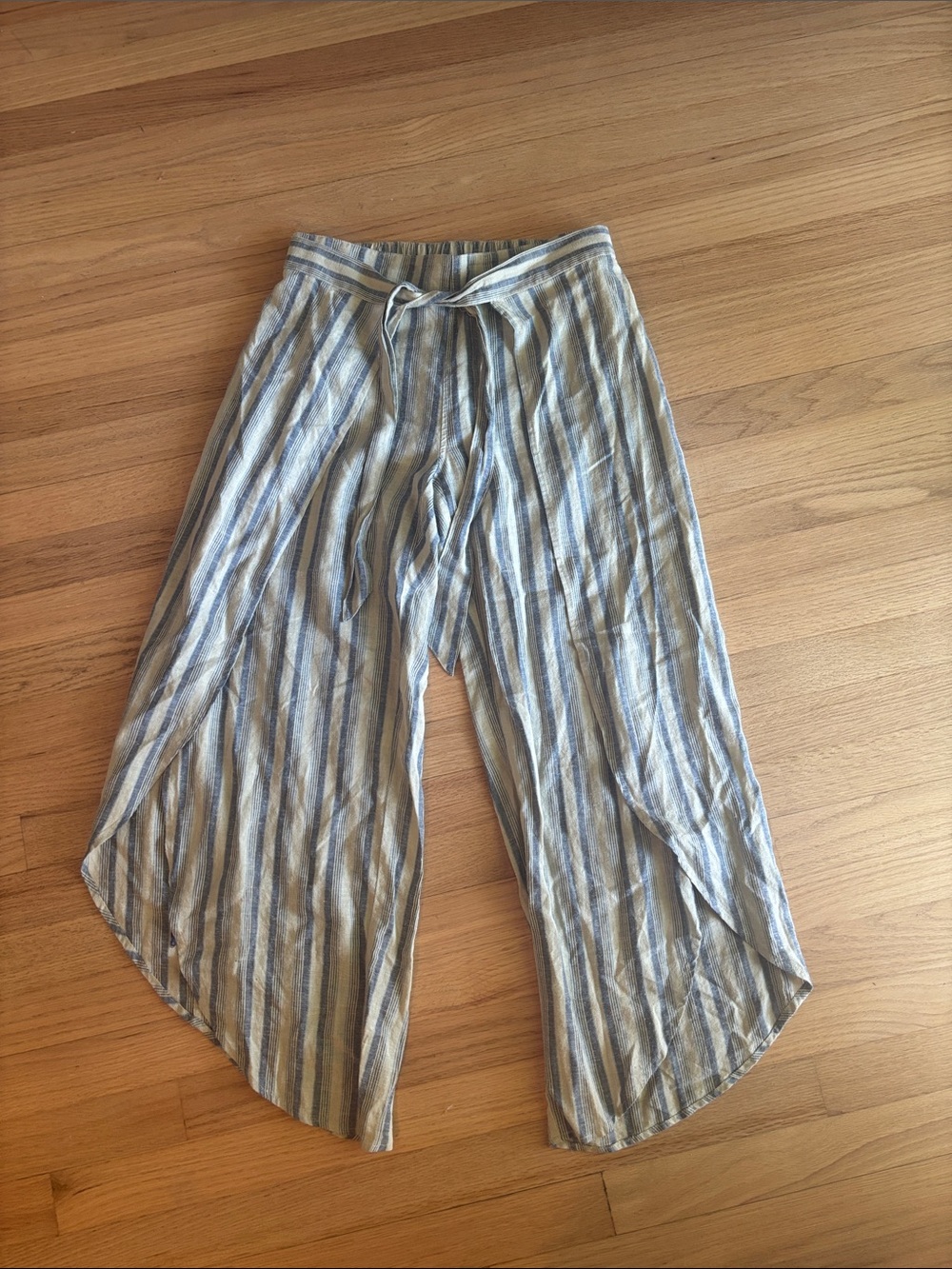 Patagonia Blue and Cream Striped Casual Pants